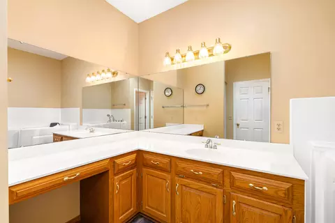 Bath - 485 Emerald Lake Dr, Sumter, SC 29153 photo 5 of 7