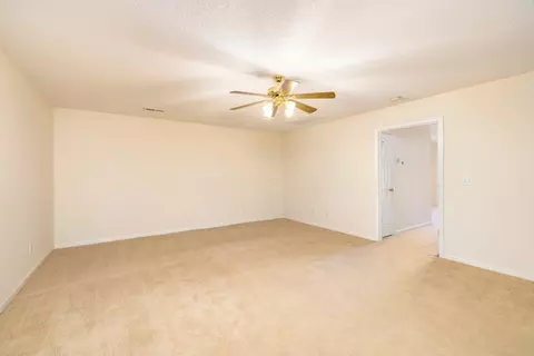 Living - 485 Emerald Lake Dr, Sumter, SC 29153 photo 6 of 7