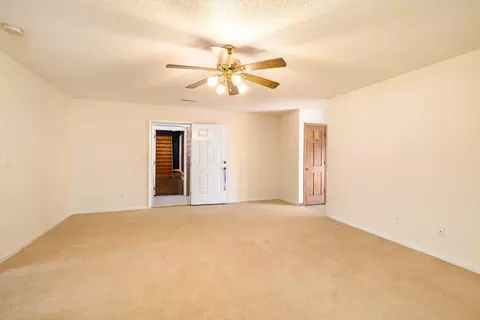 Living - 485 Emerald Lake Dr, Sumter, SC 29153 photo 7 of 7