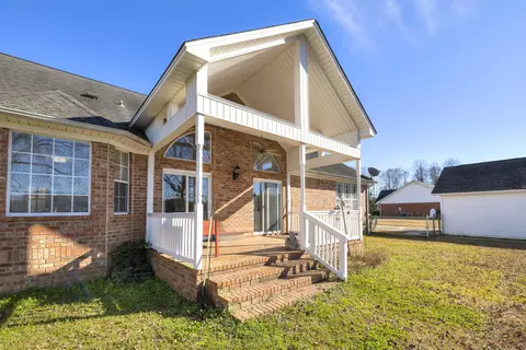 Exterior - 485 Emerald Lake Dr, Sumter, SC 29153 photo 7 of 8