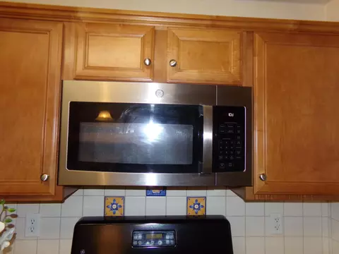 Kitchen - 3240 Oleander Dr, Sumter, SC 29154 photo 3 of 3