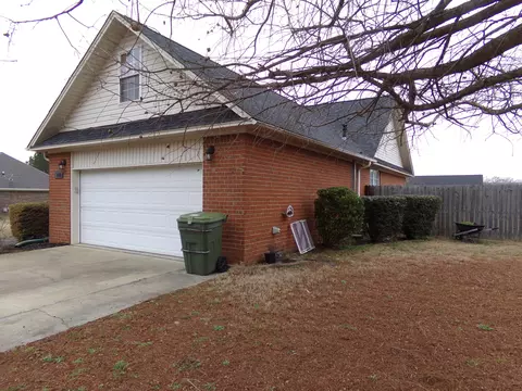 Exterior - 3240 Oleander Dr, Sumter, SC 29154 photo 2 of 4