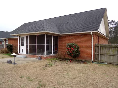 Exterior - 3240 Oleander Dr, Sumter, SC 29154 photo 3 of 4