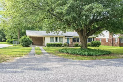 17 Sam Smith St, Sumter, SC 29150