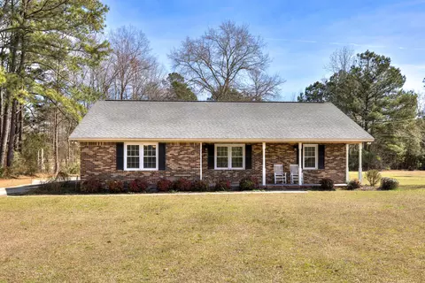 205 Eastern School Rd, Mayesville, SC 29104