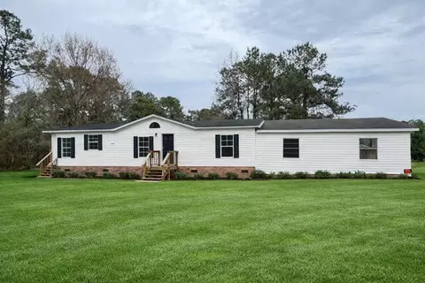 1332 Lakewood Dr, Manning, SC 29102