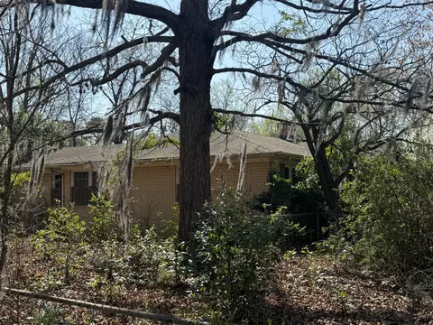 1385 Peach Orchard Rd, Sumter, SC 29154