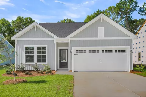 1943 Deercreek Dr, Manning, SC 29102