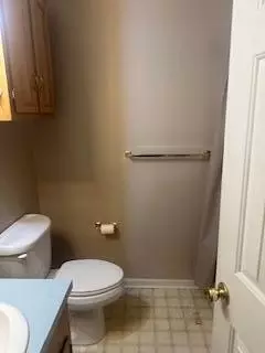 Bath - 3389 Wilton Dr, Sumter, SC 29150 photo 2 of 4