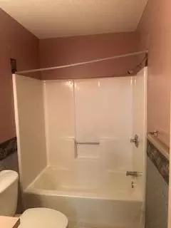 Bath - 3389 Wilton Dr, Sumter, SC 29150 photo 1 of 4