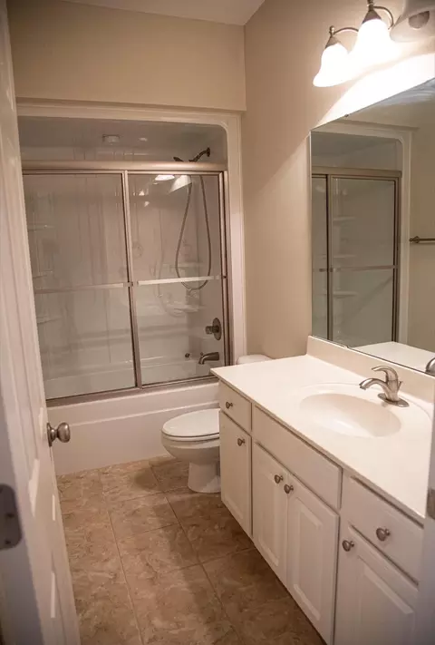 Bath - 50 Pyramid Ct, Sumter, SC 29154 photo 3 of 3