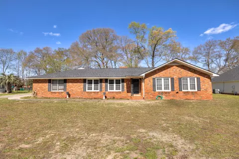 2285 Treetop Ln, Sumter, SC 29154