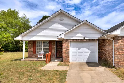 1995 Essex Dr, Sumter, SC 29154
