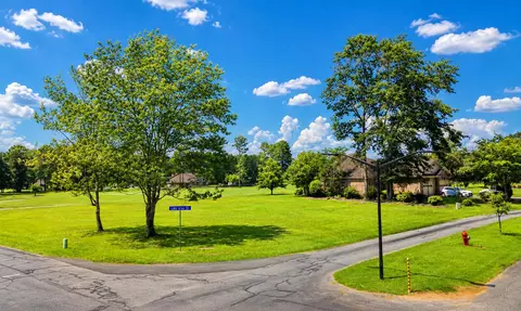 301 Plantation Dr, Manning, SC 29102