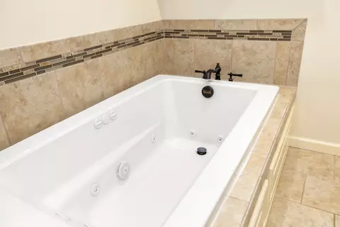 Bath - 40 Flagstick Ct, Sumter, SC 29154 photo 4 of 9