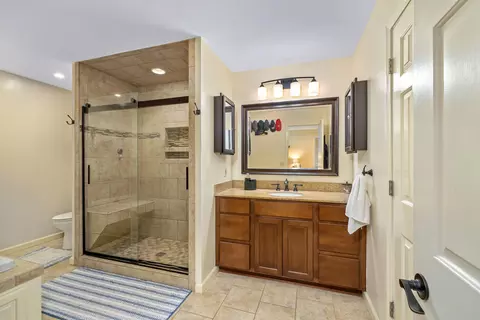 Bath - 40 Flagstick Ct, Sumter, SC 29154 photo 1 of 9