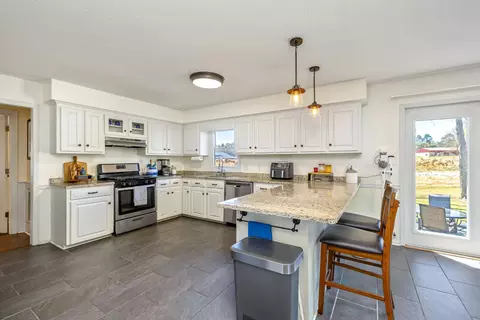 Kitchen - 40 Flagstick Ct, Sumter, SC 29154 photo 1 of 6