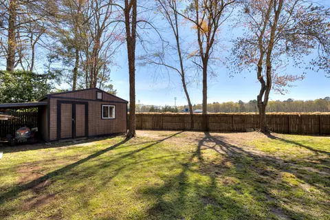 Exterior - 40 Flagstick Ct, Sumter, SC 29154 photo 5 of 8