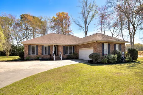 40 Flagstick Ct, Sumter, SC 29154