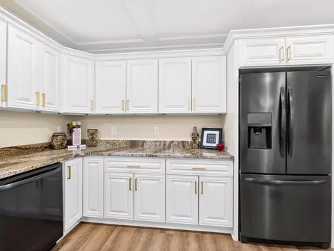 Kitchen - 32 Harrell Rd, Sumter, SC 29150 photo 10 of 10