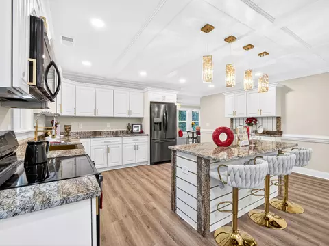 Kitchen - 32 Harrell Rd, Sumter, SC 29150 photo 3 of 10