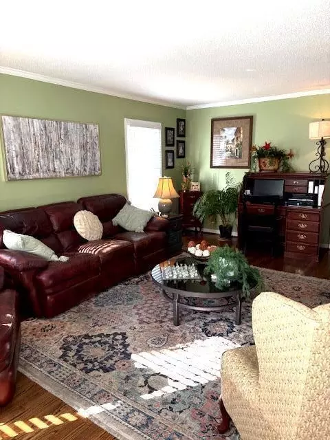 Living - 2525 Merganzer Dr, Sumter, SC 29150 photo 1 of 3