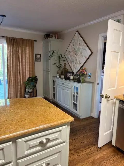 Kitchen - 2525 Merganzer Dr, Sumter, SC 29150 photo 4 of 4