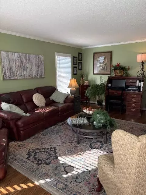 Living - 2525 Merganzer Dr, Sumter, SC 29150 photo 2 of 3