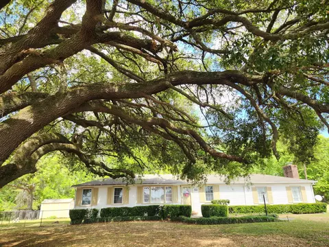 5497 Old Number Six Hwy, Elloree, SC 29047