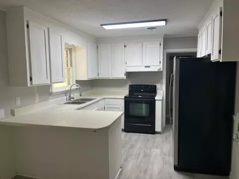 116 Phifer St, Sumter, SC 29150