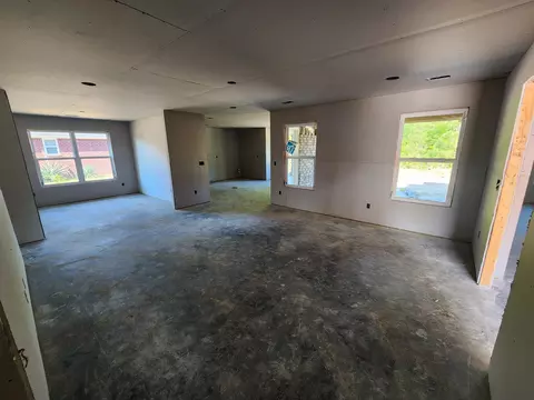 Living - 1815 Gallery Dr, Sumter, SC 29153 photo 1 of 1