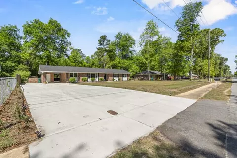 1128 Furman Dr, Sumter, SC 29154