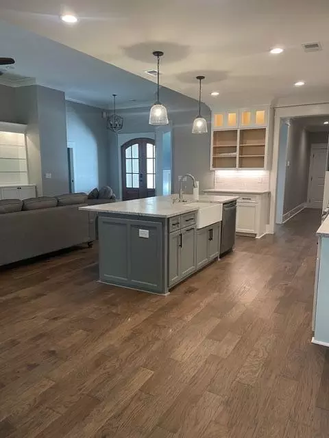 Kitchen - 3060 Carter Rd, Sumter, SC 29150 photo 3 of 5