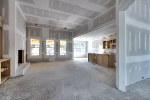 Living - 3060 Carter Rd, Sumter, SC 29150 photo 1 of 4