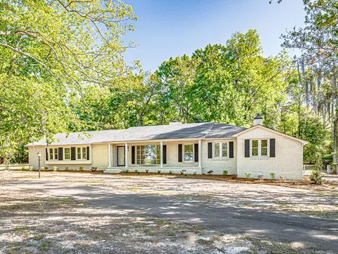 5900 Brookland Dr, Sumter, SC 29154