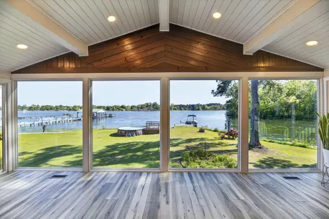 1719 Taw Caw Dr, Summerton, SC 29148