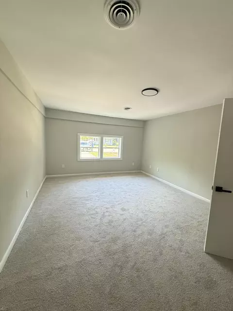 Bedroom - 311 Lee St, Sumter, SC 29150 photo 1 of 9