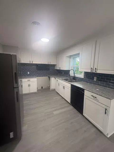Kitchen - 311 Lee St, Sumter, SC 29150 photo 3 of 7