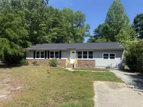 Exterior - 311 Lee St, Sumter, SC 29150 photo 2 of 5