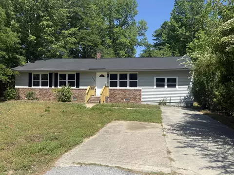 Exterior - 311 Lee St, Sumter, SC 29150 photo 4 of 5