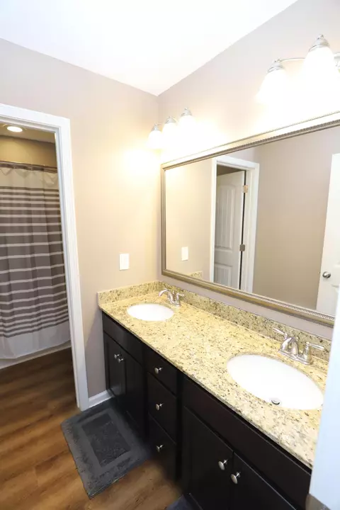 Bath - 500 Kittiwake Ln, Sumter, SC 29150 photo 8 of 10