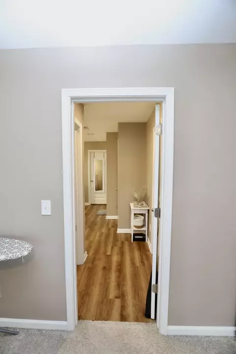 Entry Way - 500 Kittiwake Ln, Sumter, SC 29150 photo 5 of 13