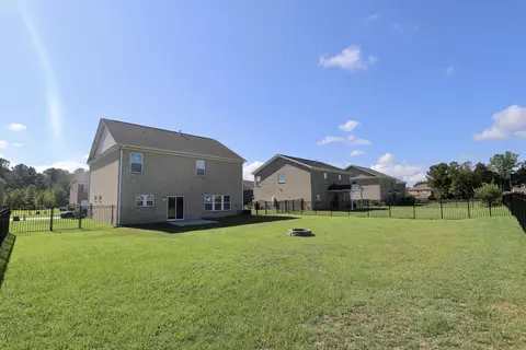 Exterior - 500 Kittiwake Ln, Sumter, SC 29150 photo 5 of 9