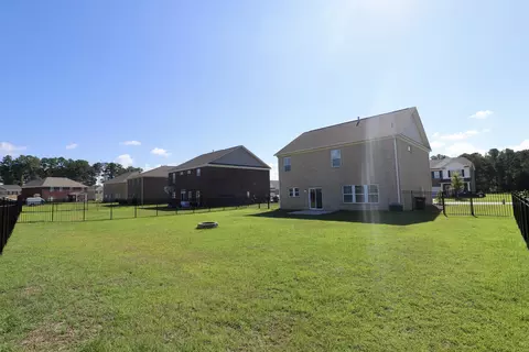 Exterior - 500 Kittiwake Ln, Sumter, SC 29150 photo 7 of 9