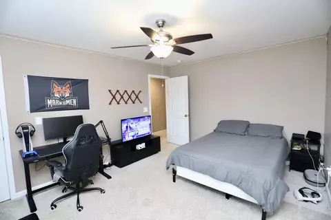 Bedroom - 500 Kittiwake Ln, Sumter, SC 29150 photo 6 of 9