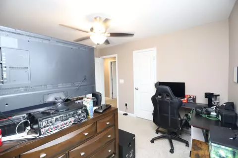 Bedroom - 500 Kittiwake Ln, Sumter, SC 29150 photo 8 of 9