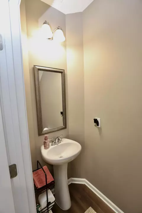 Bath - 500 Kittiwake Ln, Sumter, SC 29150 photo 2 of 10