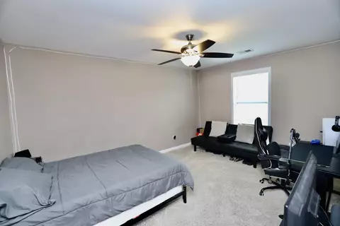 Bedroom - 500 Kittiwake Ln, Sumter, SC 29150 photo 4 of 9