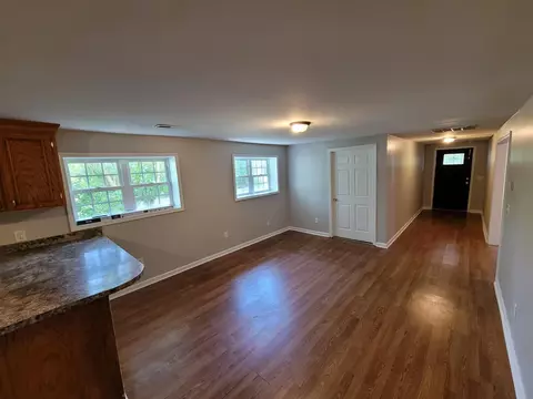 Living - 334 Queen St, Sumter, SC 29150 photo 1 of 3