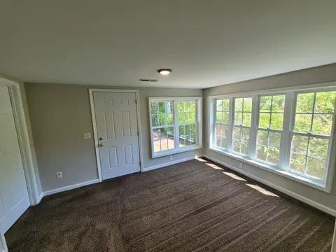 Living - 334 Queen St, Sumter, SC 29150 photo 3 of 3